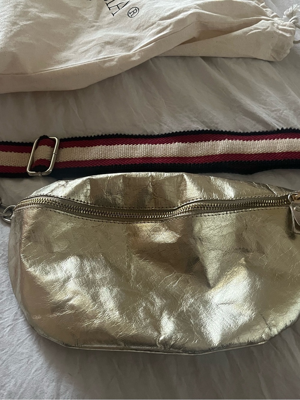 Uashmama Sling Body Bag Excellent Used Condition! Platino color with two straps - Picture 8 of 8